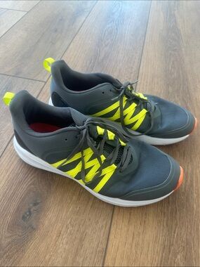 Energy Zone Gray and Yellow Men's Athletic Sneakers